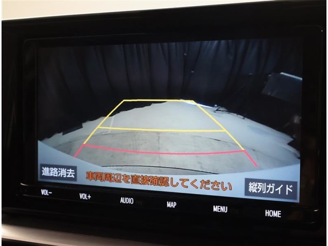 バックガイドモニターで、後方を確認しながら安心して駐車することができます。運転初心者も熟練者も必須の機能ですよ！