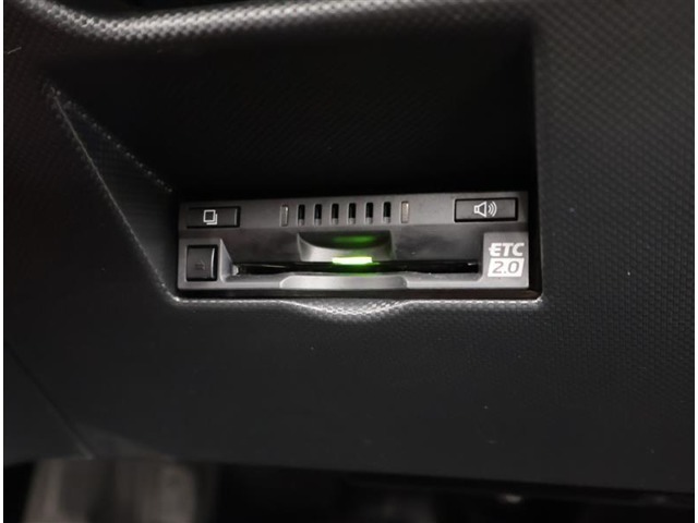 ETC車載器付きです。高速道路の料金所もスムーズに通過できます。