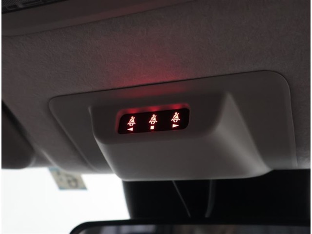 誠に恐縮ですが、当社はご来店頂いて実際に車を見て頂けるお客様（ご本人）への販売に限らせて頂きます。