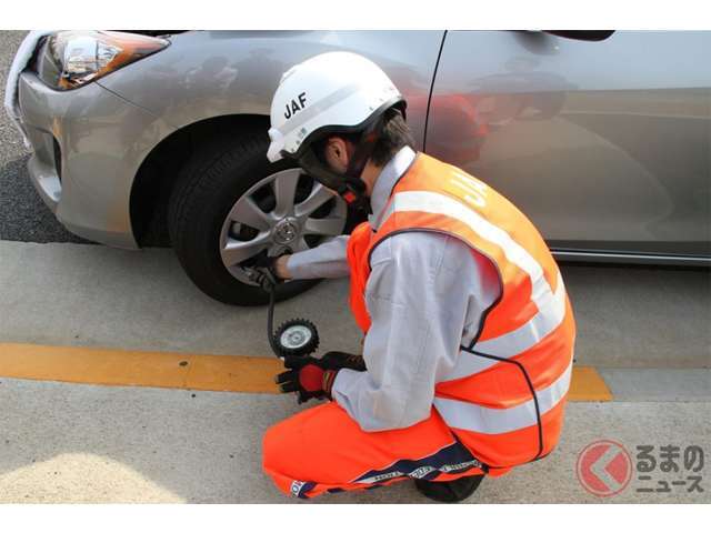 24時間365日、路上でも自宅駐車場でも全国どこでも駆けつけてくれます。