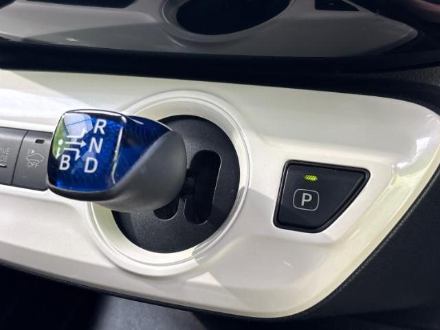 国産車から輸入車まで多様なお客様のニーズのお応えできるように、全国規模で豊富な在庫展開！車のことならWECARSへ！