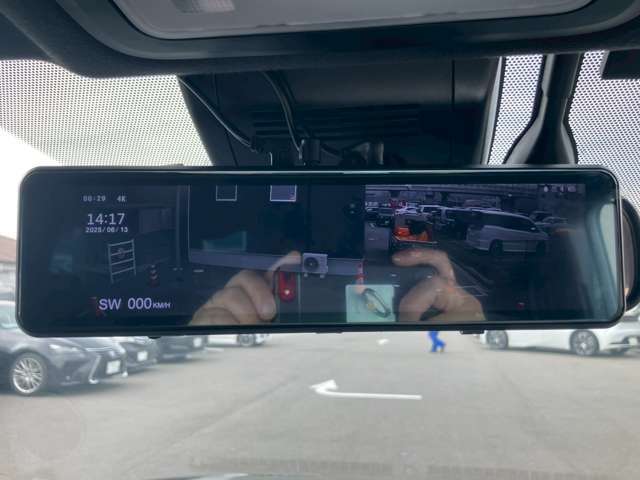 今ご覧のおクルマ以外にもグループ会社内で在庫している車両が沢山あります☆ココに掲載されていない車両も検索してご案内いたします♪お電話は0120-930-232♪