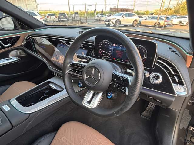 中古車だけではなく、新車も多岐にわたり、正規輸入車販売を行っております。全国選りすぐりの仕入ネットワークの中からあなたにピッタリのお車を探します！【お問い合わせ電話番号0078-6003-525857】