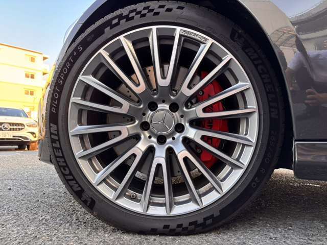 車種、年数、プランにて金利は変動致しますが、ローンシュミレーション作成も可能となりますので、お気軽にお申し付け下さいませ。【お問い合わせ電話番号0078-6003-525857】