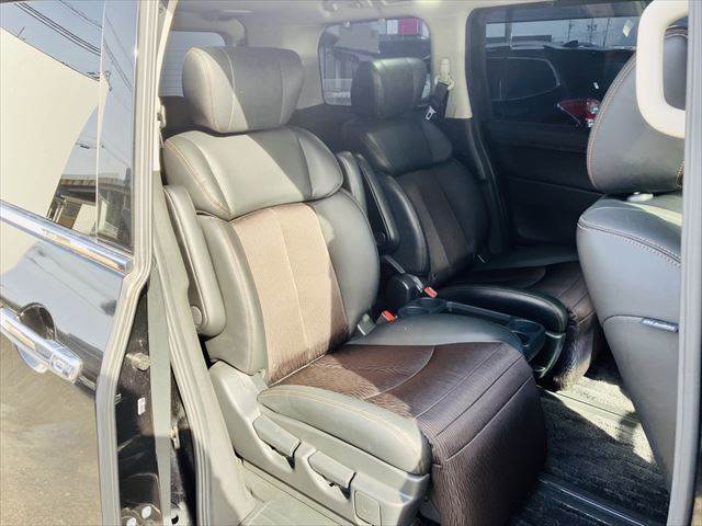 ☆運転席側2列目シート
