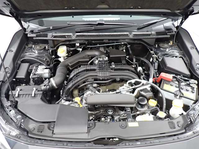 エンジンルームもきれいに清掃済みです♪　納車前にはエンジンオイルもしっかりと交換いたします！
