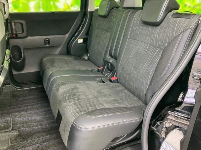 WECARSでは各商談席に大型モニターをご用意しております！見やすい大画面でゆったりと全国の在庫をご覧いただけます！是非ご来店お待ちしております！