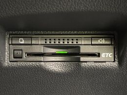 【ETC】高速道路の料金所をストレスなく通過！話題のスポットやサービスエリアに多い「スマートIC」利用時は必須のアイテムです。当店でセットアップを実施、ご納車当日からすぐにご利用いただけます！