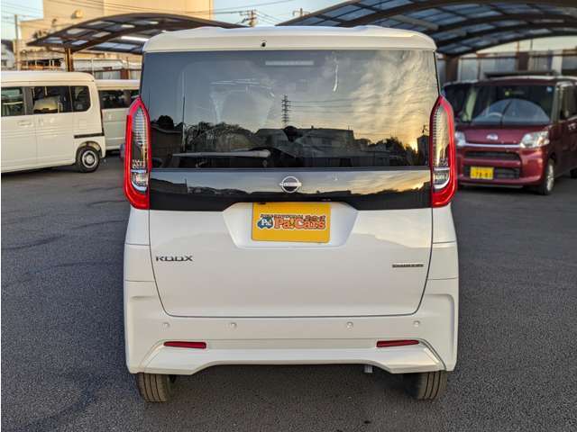 車両をご掲載にあたって車両写真でお車の状態が全て伝わるように意識しております！内外装の傷や汚れは全て確認して撮影しております。内装の匂いなど写真でわからないことは直接お電話などでお伝えくださいませ！