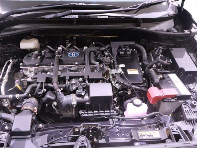 ★★★トヨタ認定中古車★★★　見えないところまで美しく。室内からエンジンルームまで徹底的に洗浄。「まるごとクリーニング」実施済み！気持ちよくお乗りいただけますようクリーニング済みです。