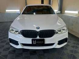 正規ディーラーでの査定経験豊富なスタッフが大切なお車を高額査定いたします。当社のあらゆるネットワークを駆使し、最も高く売れる市場を算定し、お客様へ買取価格を提示致します。