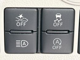 【スマートアシスト】走行中に前方の車両等を認識し、衝突しそうな時は警報とブレーキで衝突回避と被害軽減をアシスト。より安全にドライブをお楽しみいただけます。