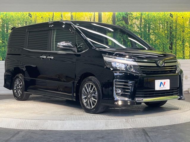 大好評のボディコーティング「弾スプラッシュコート」もご納車までに施工可能。通常のガラスコートと異なる、耐久年数6年の無機質ガラスコーティングが、ボディをキレイな状態に保ってくれます。
