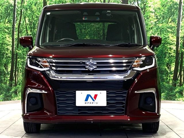 弊社では、全車『修復歴なし』のお車のみ取り扱っております。専任バイヤーによる厳選した仕入れの後、入庫後の車両チェックを行い、ネクステージが認定した高品質な中古車をご提供しております。
