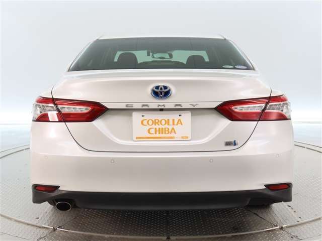 バックガイドモニターで、後方を確認しながら安心して駐車することができます。運転初心者も熟練者も必須の機能ですよ！