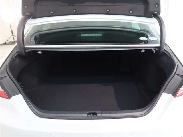 広々としたラゲージスペースを備えています。大きなものや長さのある荷物もしっかりと積み込めます。