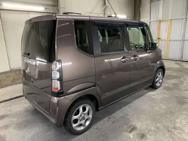 スターターやオーディオ等持ち込み大歓迎です！乗り換えのお車についている装備品の移植も行いますので、まずはご相談ください！