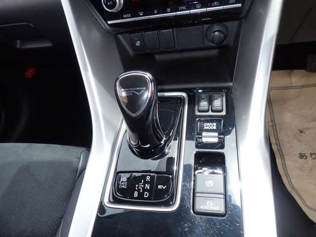 ★エンジン・ミッションや足回り・エアコン等の各部機関や電装品も試運転で確認しており、非常に良好です♪当社の整備士も自信を持っておすすめ出来るお車です★