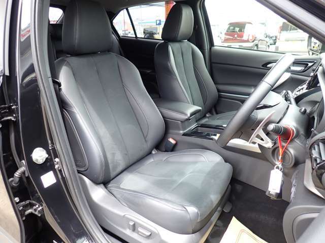 ☆納車後は担当営業から定期的にご連絡を入れさせていただきます。お車を順調に意お乗りいただけているか、お困りのことはないか、担当営業を中心に、アフターフォローをさせていただきます☆