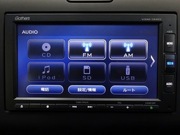 ホンダ純正ナビなのでダッシュボードにスッキリと収まっています。土地勘の無い所でも道に迷わず安心ですね！