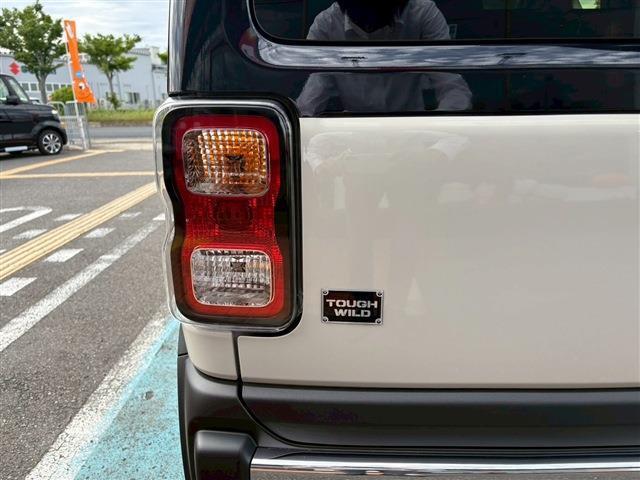 各種カスタムも承っております。エアロ、社外アルミホイール、シートカバー、車高調、ダウンサス等カスタムのことも新車王国にお任せ下さい。
