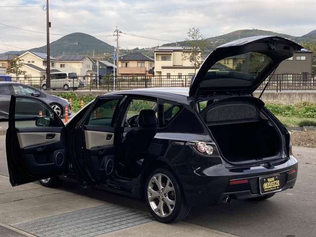 納車前に車内クリーニングいたします♪