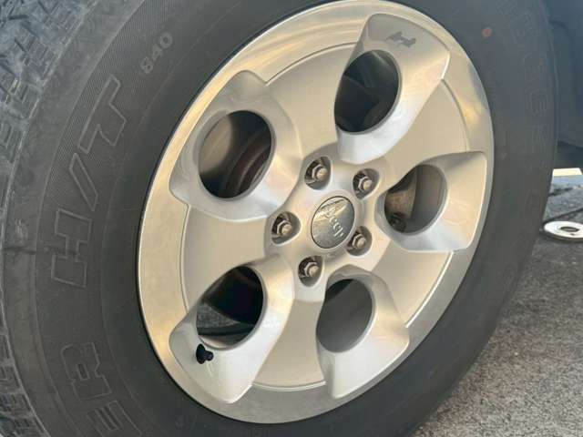 弊社Jeep　VWをメインに扱っております。自社でカスタムもしており、お好みのカスタムをお伺いしご満足させていただきます。