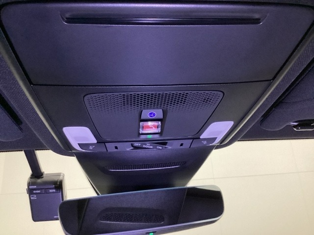 Honda CONNECT搭載車です。「Honda Total Care プレミアム」に加入頂くと、「緊急サポートセンター」や「Honda ALSOK駆けつけサービス」などのサービスが受けられます。