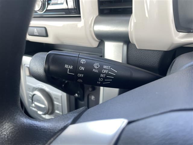 ◆内装の除菌消臭◆内装仕上げのクオリティも自信があります！車内の細菌やカビを除去しニオイの元となる菌の抑制。様々な物質に直接反応して酸化・分解します！納車前クリーニングの人気の一つです！