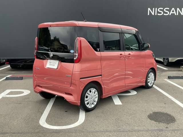 納車前に入念な点検整備をさせていただきます。もちろん全車走行距離無制限のワイド保証付きですので安心してお乗りいただけます。