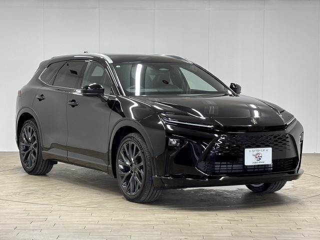 お車ご成約時の付帯率は驚きの90％OVER。GOOD　SPEED自慢のスーパーガラスコーティング。見違えるほどの輝きを放ち、納車後のメンテナンスも楽々。是非一度お試し下さい。