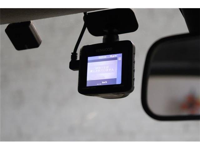 今では当たり前の装備となっているドライブレコーダーです！