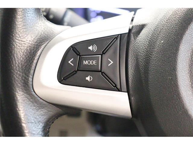 運転しながら操作が出来る画期的装備！これ便利です