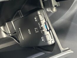 【ETC】高速道路の料金所をストレスなく通過！話題のスポットやサービスエリアに多い「スマートIC」利用時は必須のアイテムです。当店でセットアップを実施、ご納車当日からすぐにご利用いただけます！