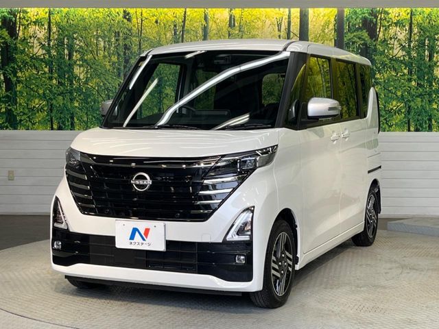大好評のボディコーティング「弾スプラッシュコート」もご納車までに施工可能。通常のガラスコートと異なる、耐久年数6年の無機質ガラスコーティングが、ボディをキレイな状態に保ってくれます。