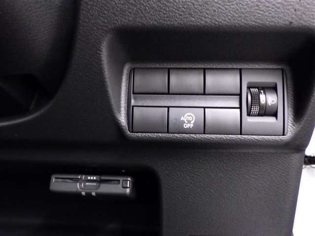 トヨタ認定中古車保証付！（1年間、距離無制限　HV車はHV保証付）　別途延長保証もご用意しております♪　ぜひ現車を確認にご来店ください