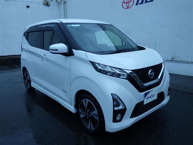 トヨタ認定中古車保証付！（1年間、距離無制限　HV車はHV保証付）　別途延長保証もご用意しております♪　ぜひ現車を確認にご来店ください
