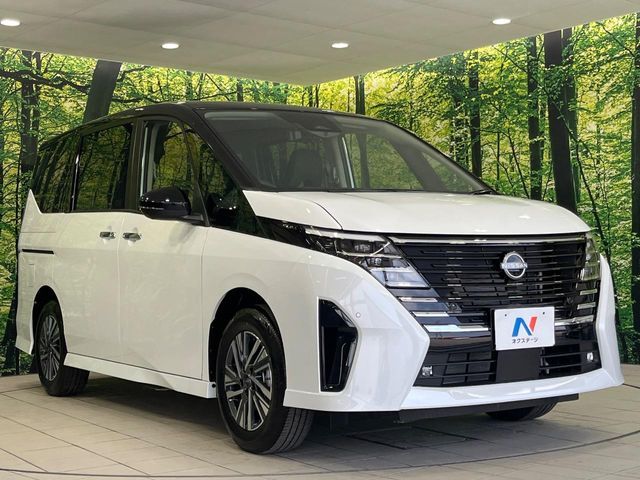 大好評のボディコーティング「弾スプラッシュコート」もご納車までに施工可能。通常のガラスコートと異なる、耐久年数6年の無機質ガラスコーティングが、ボディをキレイな状態に保ってくれます。