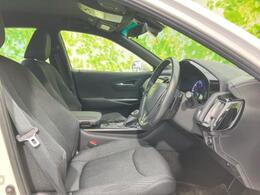 「この車の写真をもっと見たい」「状態が気になる」「この装備はついている？」どんな小さな疑問でもお気軽にお問い合わせください！