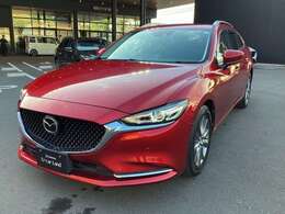 鮮やかな赤のMAZDA6を入荷しました。横須賀や横浜、湘南以外にも全国の販売しております。陸送も可能です。問い合わせをお待ちしております。