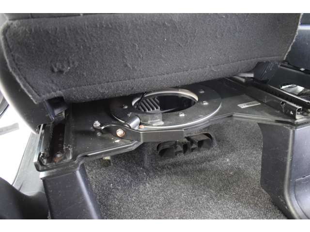 週末は中古車展示会に出展していますが、事前にご連絡頂ければお店にご用意してお待ちしています♪