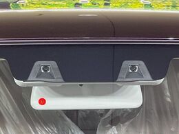 【スズキ　セーフティサポート】走行中に前方の車両等を認識し、衝突しそうな時は警報とブレーキで衝突回避と被害軽減をアシスト。より安全にドライブをお楽しみいただけます。