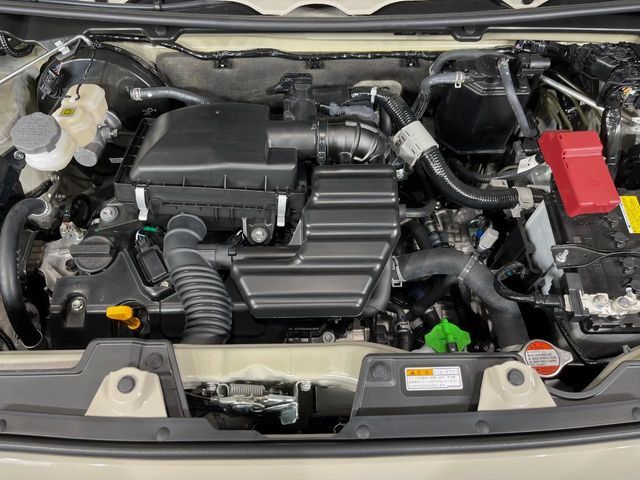 親切・丁寧な専門メカニックスタッフが応対！・車検・点検整備・事故等の修理などアフターサービスも安心。お車のカスタマイズもネクステージのサービススタッフまでご相談ください！