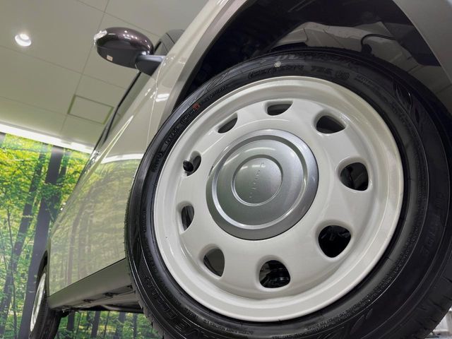 【純正14インチアルミホイール】外観にマッチした純正アルミホイールを装着しております。各種Aftermarketアルミホイールや、スタッドレスタイヤも取扱いしております。是非ご相談ください♪
