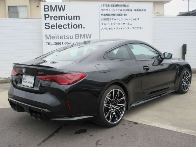 遠方のお客様には詳細画像の送信も承ります。またオンラインでの車両確認も可能です。
