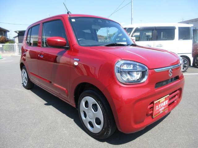 右前方より撮影☆無料保証付き販売車です！ ☆全国どこへでも！ 陸送可能(有料)ですので、県外の方も是非ご相談ください！