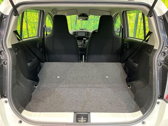 普段のお買い物や通勤、送迎等に十分な荷室スペースを確保しております。セカンドシートを倒すと、大きな荷物の積載も可能です♪