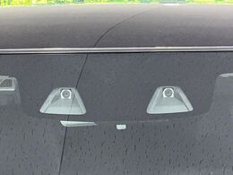 【スズキ　セーフティサポート】走行中に前方の車両等を認識し、衝突しそうな時は警報とブレーキで衝突回避と被害軽減をアシスト。より安全にドライブをお楽しみいただけます。