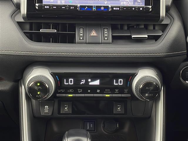 【運転席操作部】快適なドライブを楽しむための機能が装備されています！運転席から触れるので、使いやすいです！除菌プランいれていただくと、さらに清潔で安心していただけます！