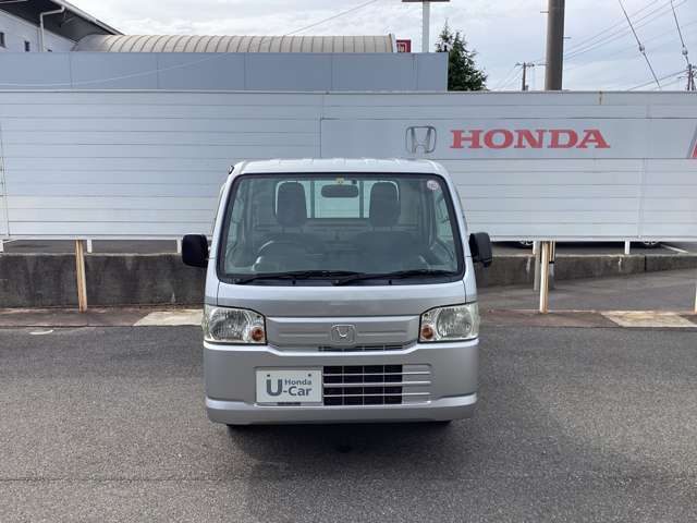 正面より